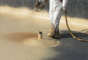 What are the benefits to spray foam roofing in Cambridge?